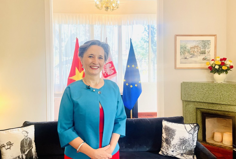 Bà Joanna Skoczek, Đại sứ Ba Lan tại Việt Nam