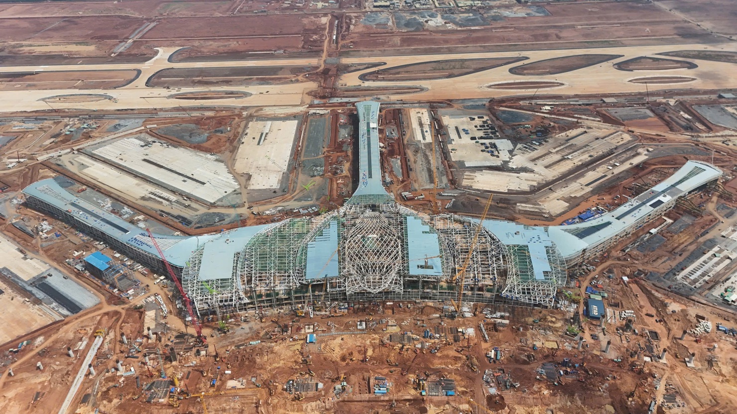 Chính phủ cho phép áp dụng cơ chế đặc thù khai thác khoáng sản cho dự án sân bay Long Thành. Ảnh: Minh Tuệ