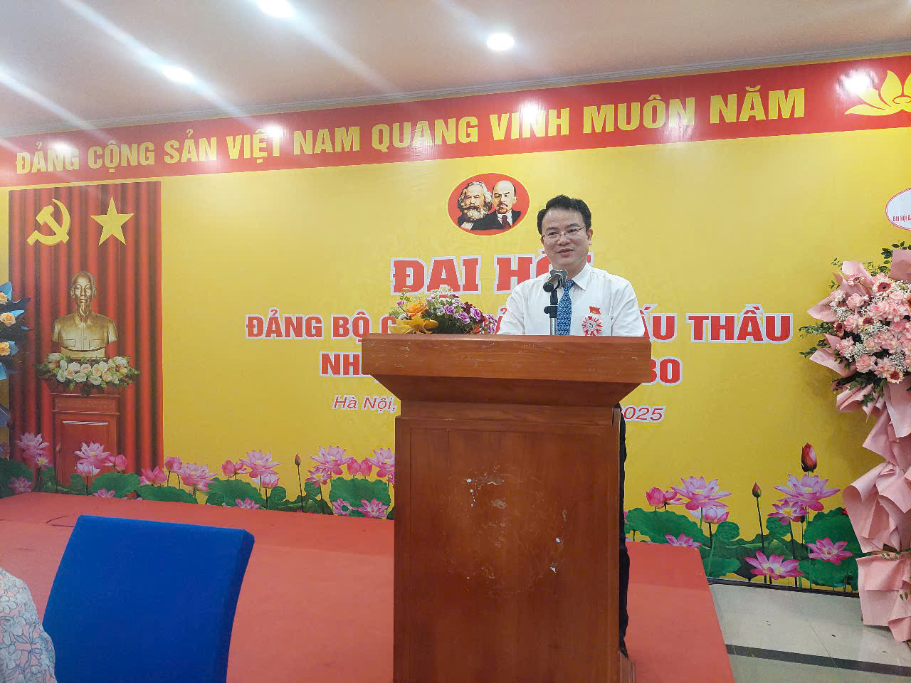 Đồng chí Trần Quốc Phương - Ủy viên Ban Thường vụ Đảng ủy Bộ Tài chính, Thứ trưởng Bộ Tài chính phát biểu chỉ đạo Đại hội.