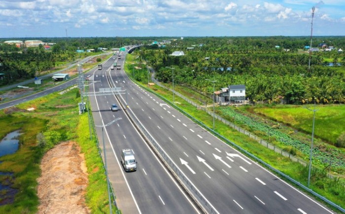 Bài 1: Đầu tư công - Trụ cột kích hoạt “cỗ máy tăng trưởng”