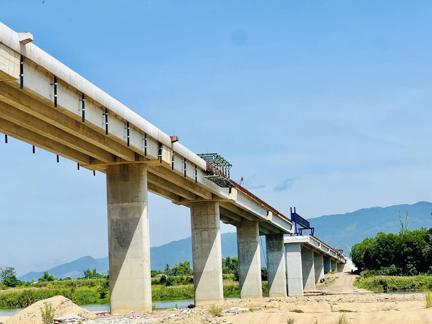 Các quy định pháp luật cản trở quá trình giải ngân đã và đang được rà soát, sửa đổi toàn diện để tháo gỡ những