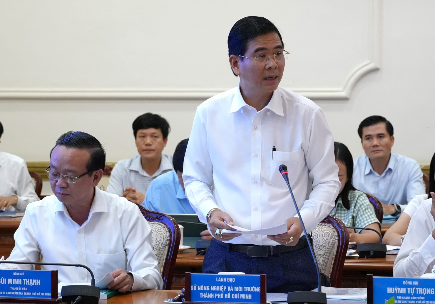 Lãnh đạo Sở Nông nghiệp và Môi trường TP. Hồ Chí Minh báo cáo công tác thu gom, xử lý chất thải trên địa bàn TP. Hồ Chí Minh. Ảnh: TL