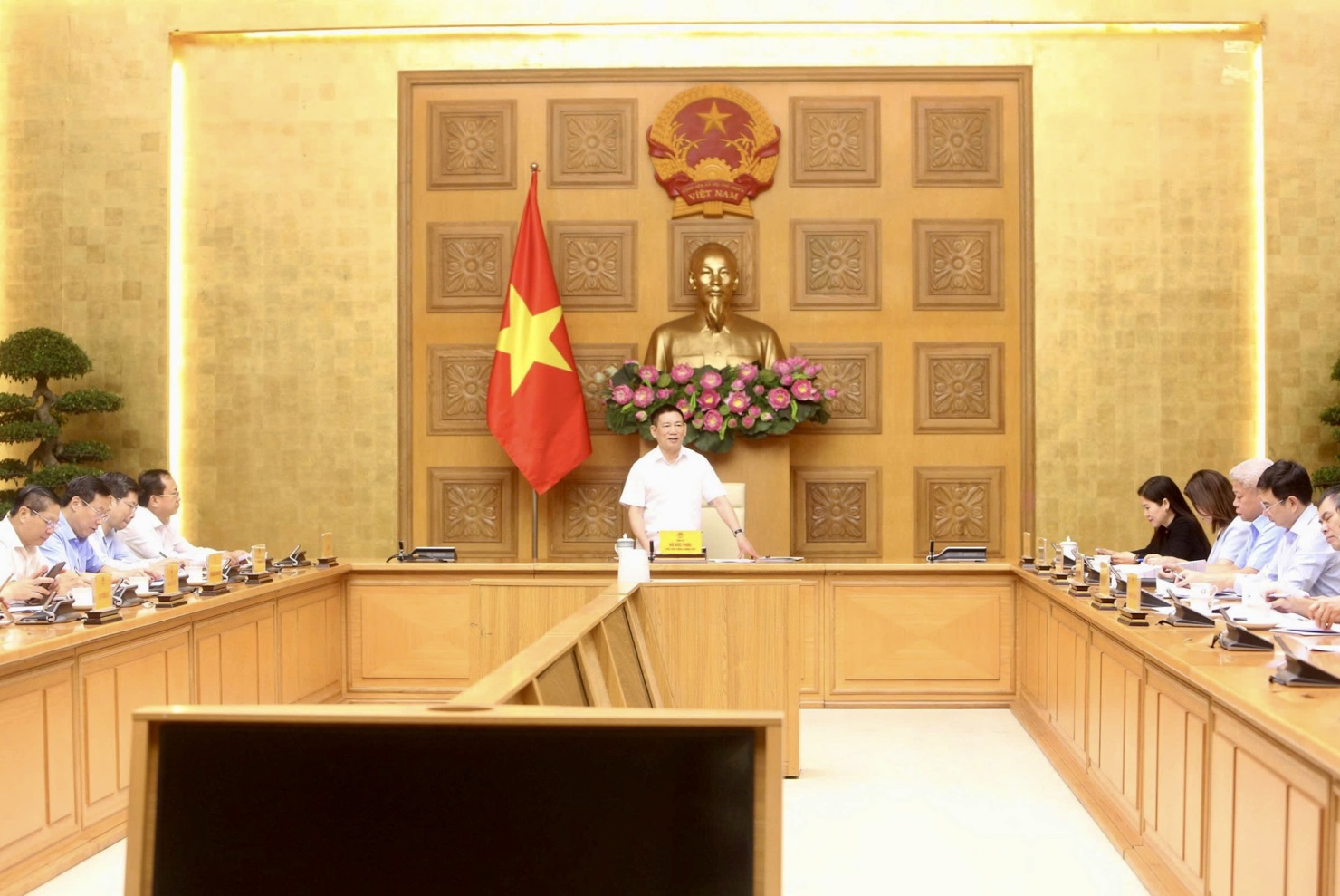 Quang cảnh phiên họp. Ảnh: Khánh Huyền