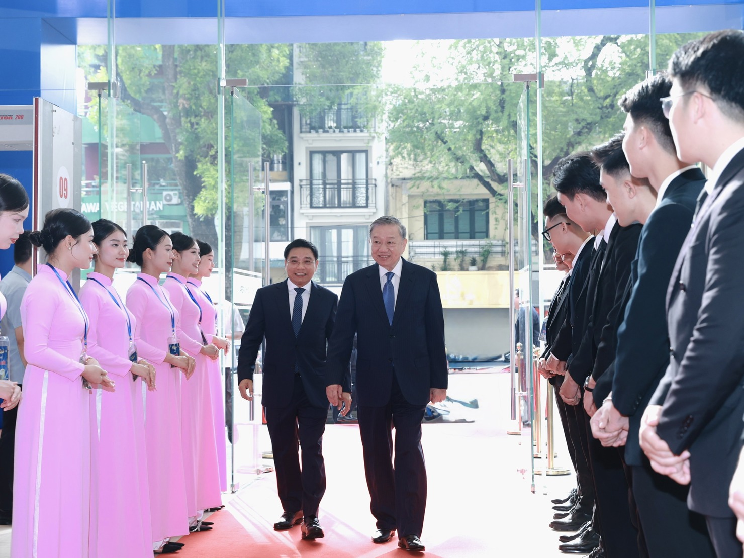 Tổng Bí thư Tô Lâm và Bộ trưởng Bộ Tài chính Nguyễn Văn Thắng.