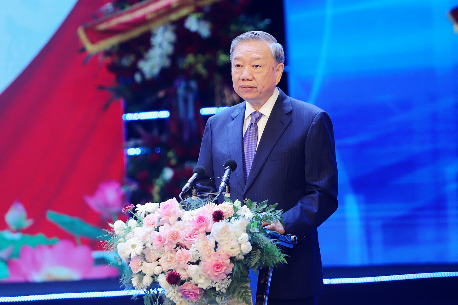 Tổng Bí thư Tô Lâm: Trong bất kỳ điều kiện, hoàn cảnh nào, lực lượng Công an nhân dân đều luôn nêu cao tinh thần tận tụy, sẵn sàng xả thân vì nước, vì dân.