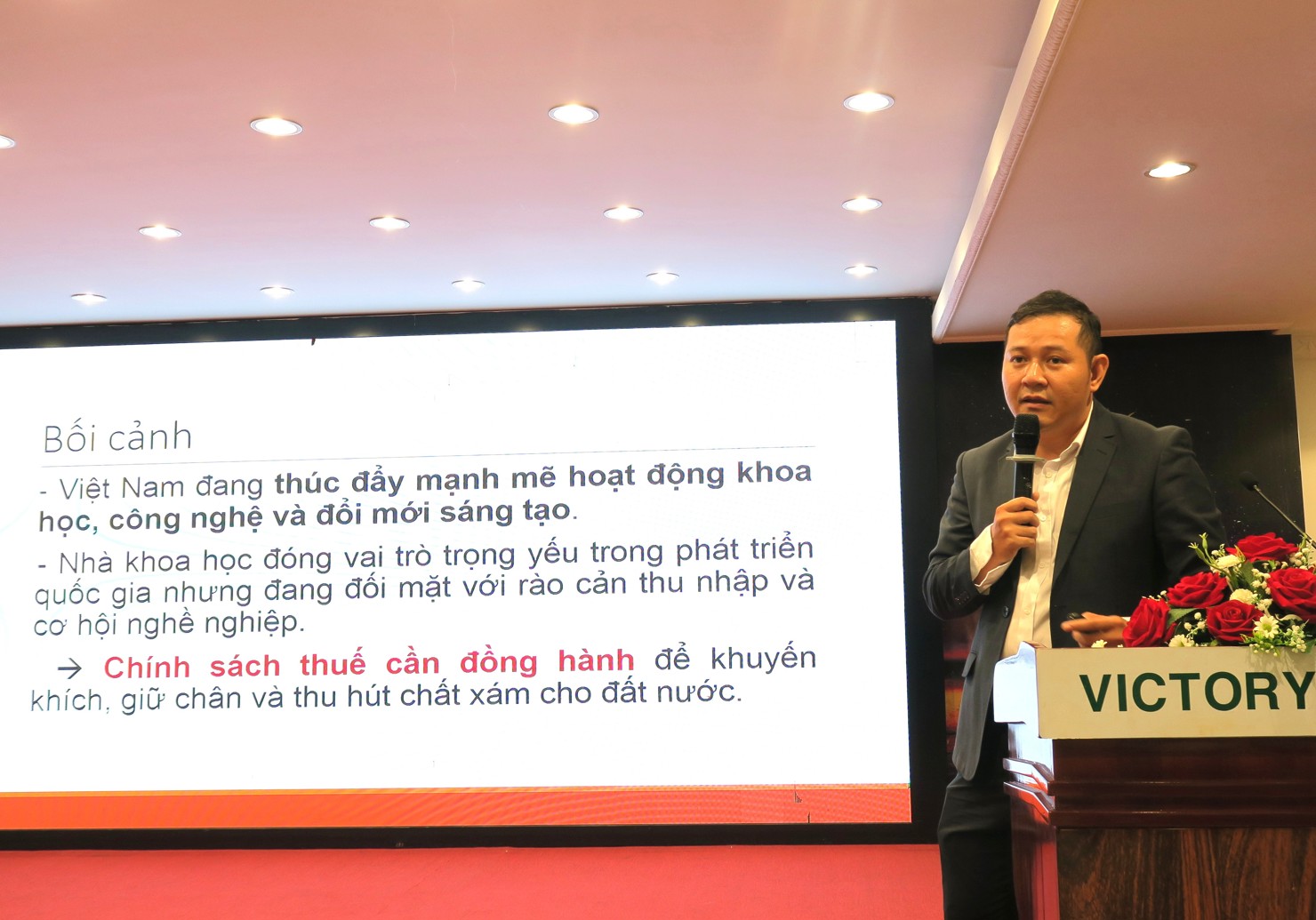 TS. Trần Trung Kiên, Giám đốc chương trình đào tạo Thuế, Khoa Tài chính công, Đại học Kinh tế TP. Hồ Chí Minh (UEH). Ảnh: Đức Mỹ