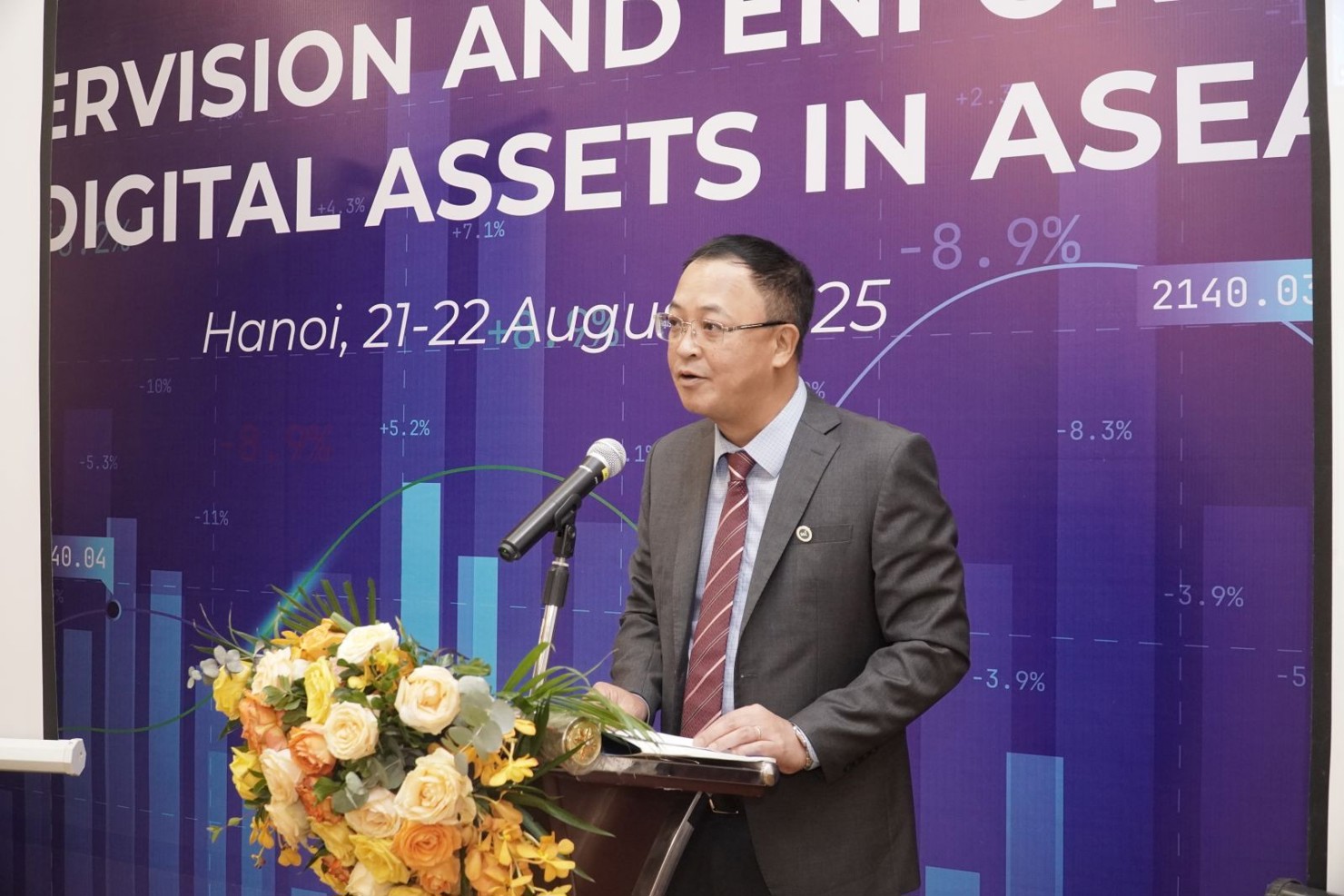 Phó Chủ tịch UBCKNN Bùi Hoàng Hải phát biểu khai mạc Hội thảo. 