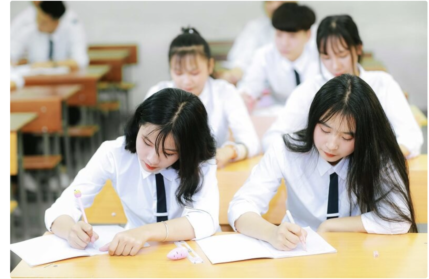 Năm học 2025 - 2026, Bộ Giáo dục và Đào tạo tiếp tục ưu tiên nguồn lực đầu tư cơ sở vật chất, thiết bị dạy học cho các cơ sở giáo dục phổ thông ở vùng có điều kiện kinh tế - xã hội khó khăn.