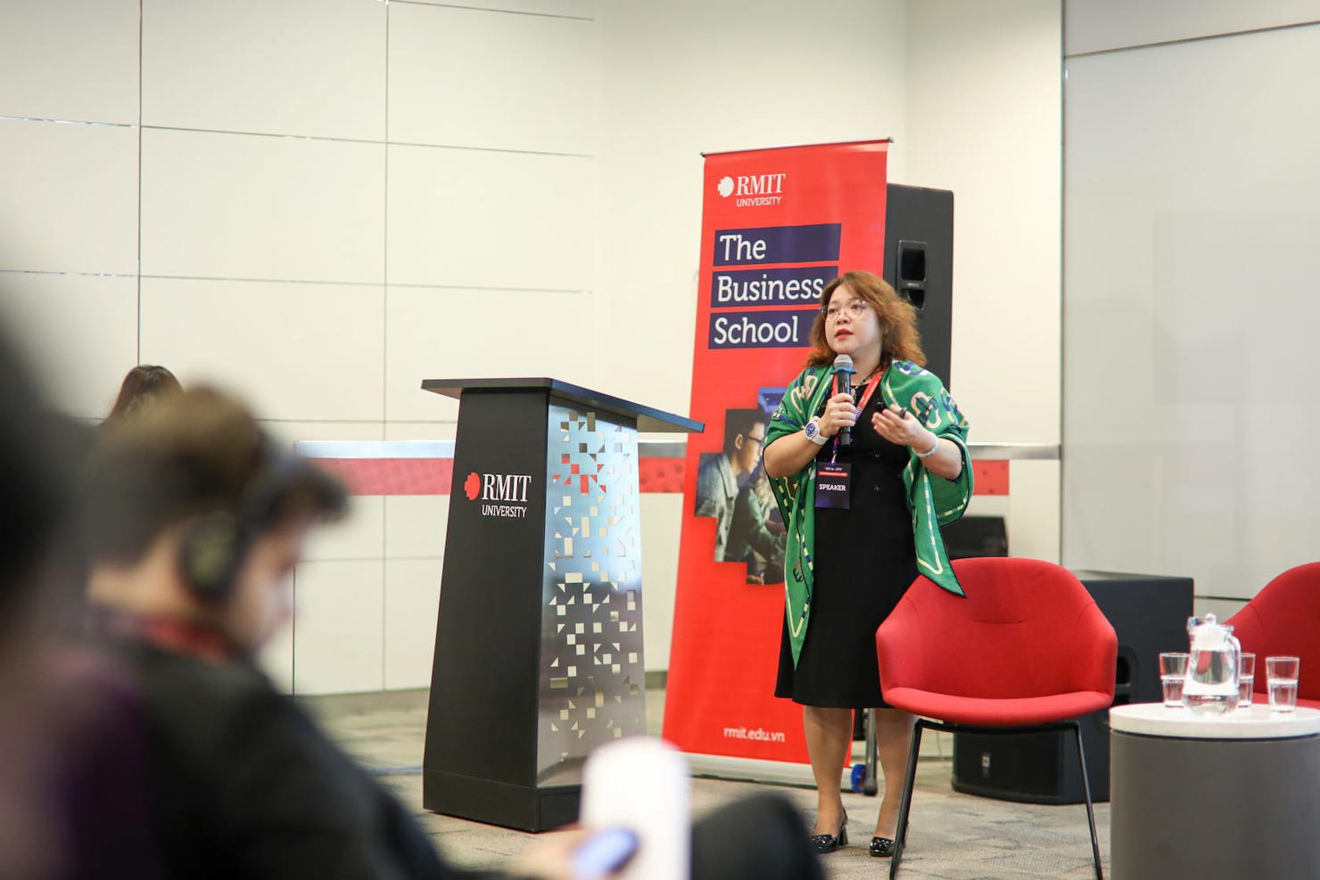 Bà Trần Thị Hải Yến, Giám đốc Trung tâm Xúc tiến, Thông tin và Hỗ trợ đầu tư phía Nam, Cục Đầu tư nước ngoài, Bộ Tài chính (Ảnh: RMIT)