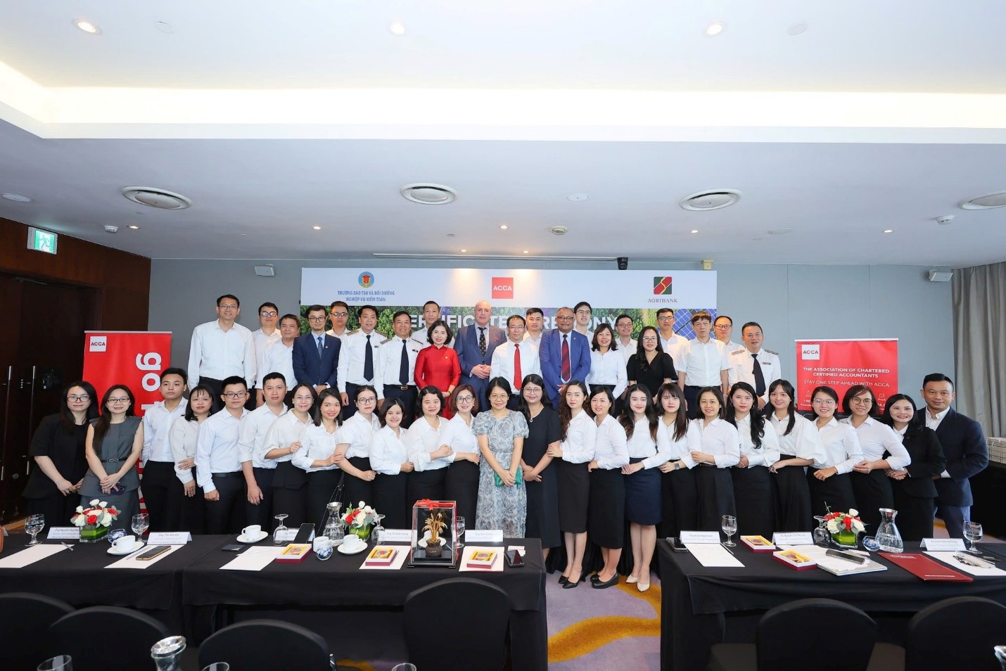 ACCA phối hợp Trường Đào tạo và Bồi dưỡng nghiệp vụ Kiểm toán - Kiểm toán Nhà nước, và Trường Đào tạo cán bộ Agribank tổ chức Lễ trao chứng chỉ hoàn thành khóa đào tạo cho cán bộ ngân hàng Agribank