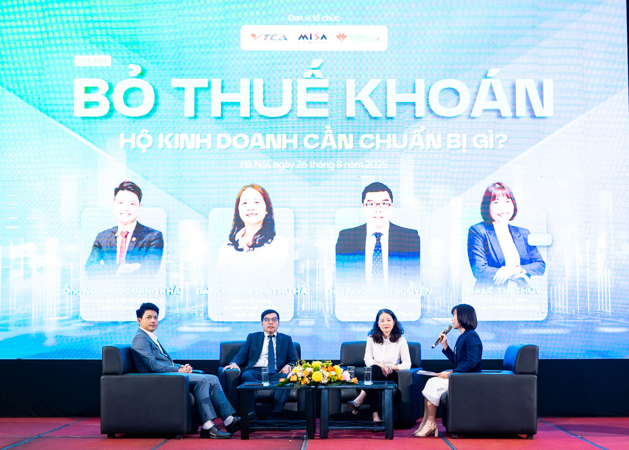 Hội thảo “Bỏ thuế khoán – Hộ kinh doanh cần chuẩn bị gì?” được VPBank phối hợp cùng MISA tổ chức