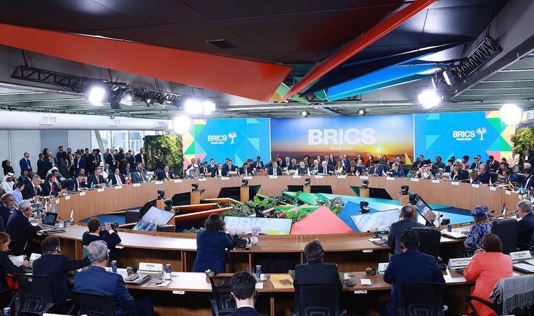 Thủ tướng Chính phủ Phạm Minh Chính tham gia Phiên thảo luận cấp cao về chủ đề: Môi trường, COP 30 và Y tế toàn cầu tại Hội nghị thượng đỉnh BRICS mở rộng 2025 (ngày 7/7/2025).