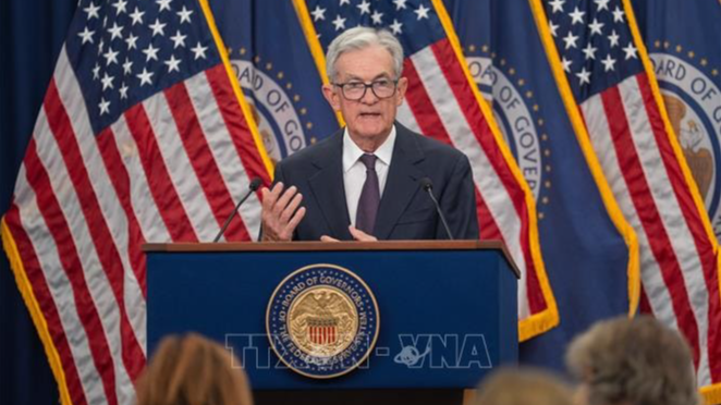 Fed hạ lãi suất lần đầu trong năm 2025