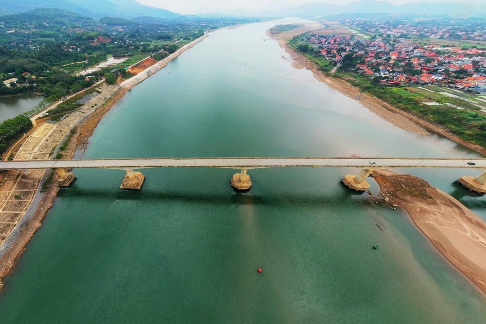 Phó Thủ tướng Trần Hồng Hà yêu cầu UBND tỉnh Phú Thọ phối hợp với UBND tỉnh Sơn La triển khai đồng bộ dự án đảm bảo tiến độ. Ảnh minh họa.