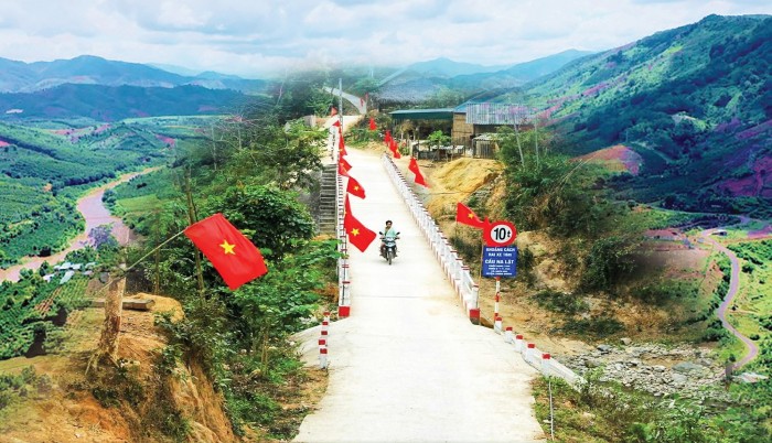 EMAGAZINE: Chương trình Mục tiêu quốc gia giảm nghèo bền vững giai đoạn 2021-2025: Chính sách an sinh toàn diện - điểm tựa vững chắc cho người dân