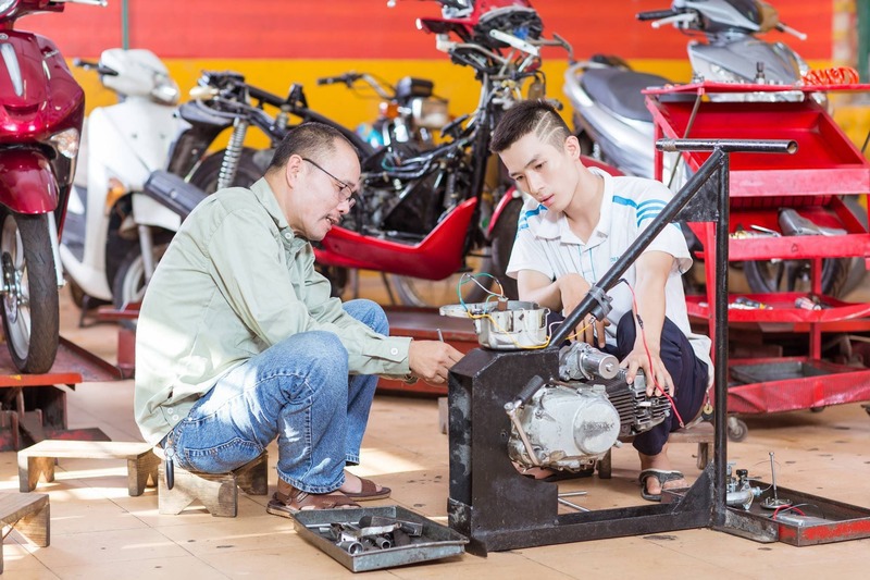 Cần kết nối  các  cơ sở GDNN với doanh nghiệp trong đào tạo, tuyển dụng, trả lương để nâng cao chất lượng đào tạo nghề. Ảnh: L.V