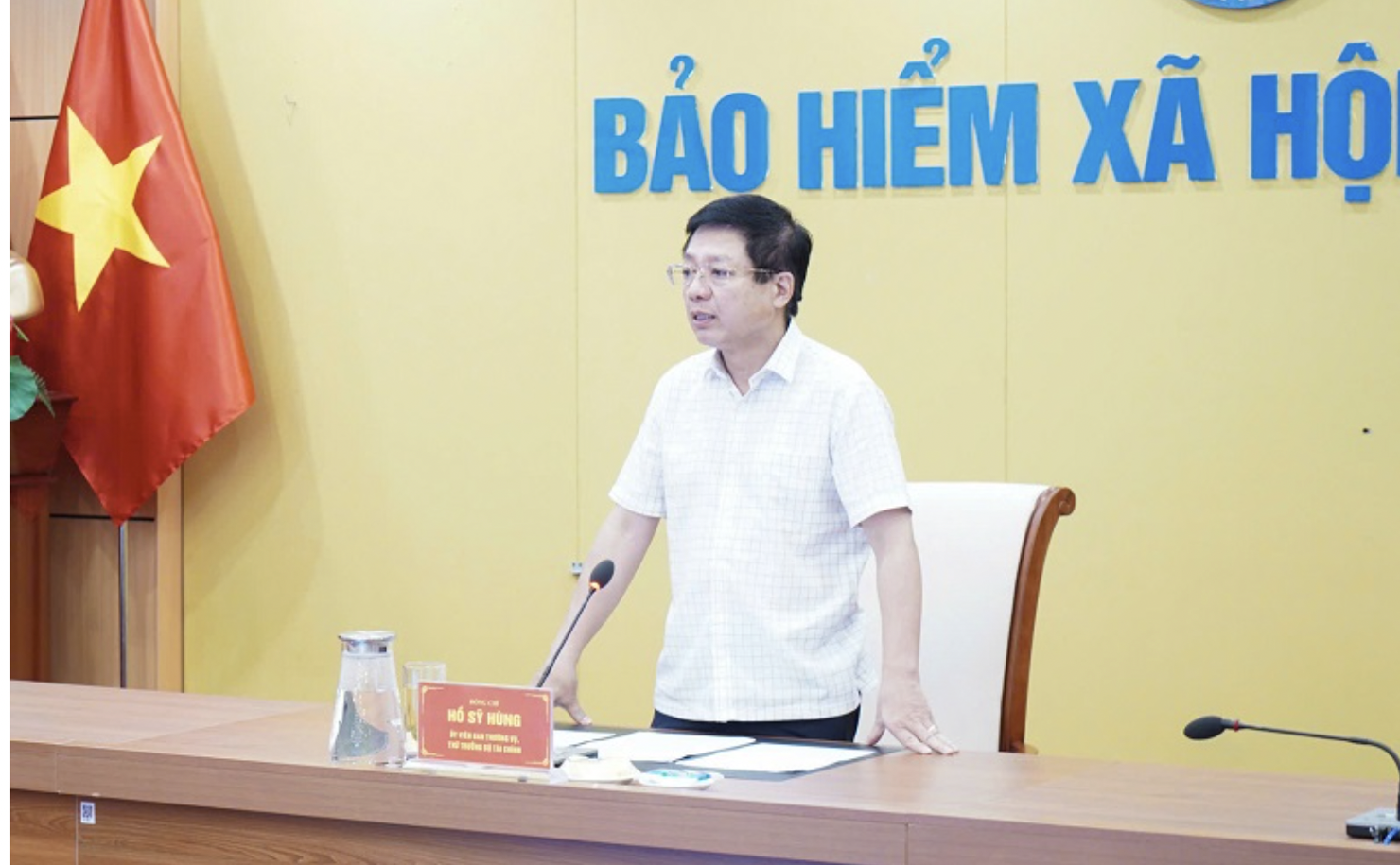 Thứ trưởng Bộ Tài chính Hồ Sỹ Hùng kết luận buổi làm việc.