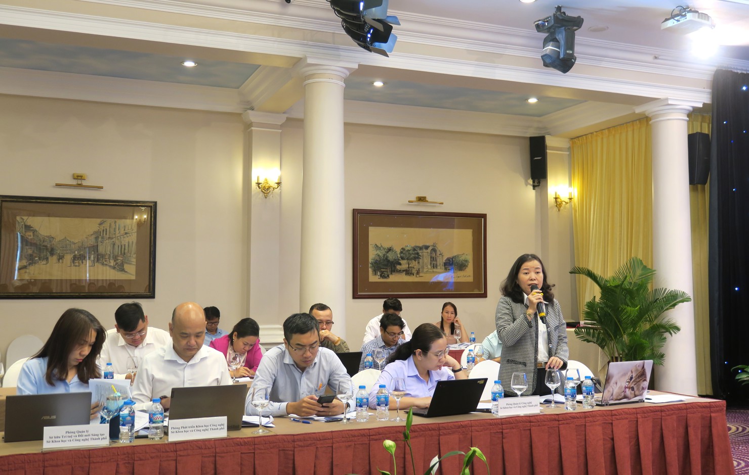 Đại diện Sở KHCN Thành phố cho biết, Thành phố đã và đang xây dựng, ban hành hệ thống văn bản, cụ thể hóa các chính sách phát triển KHCN trên địa bàn. Ảnh: Đức Mỹ