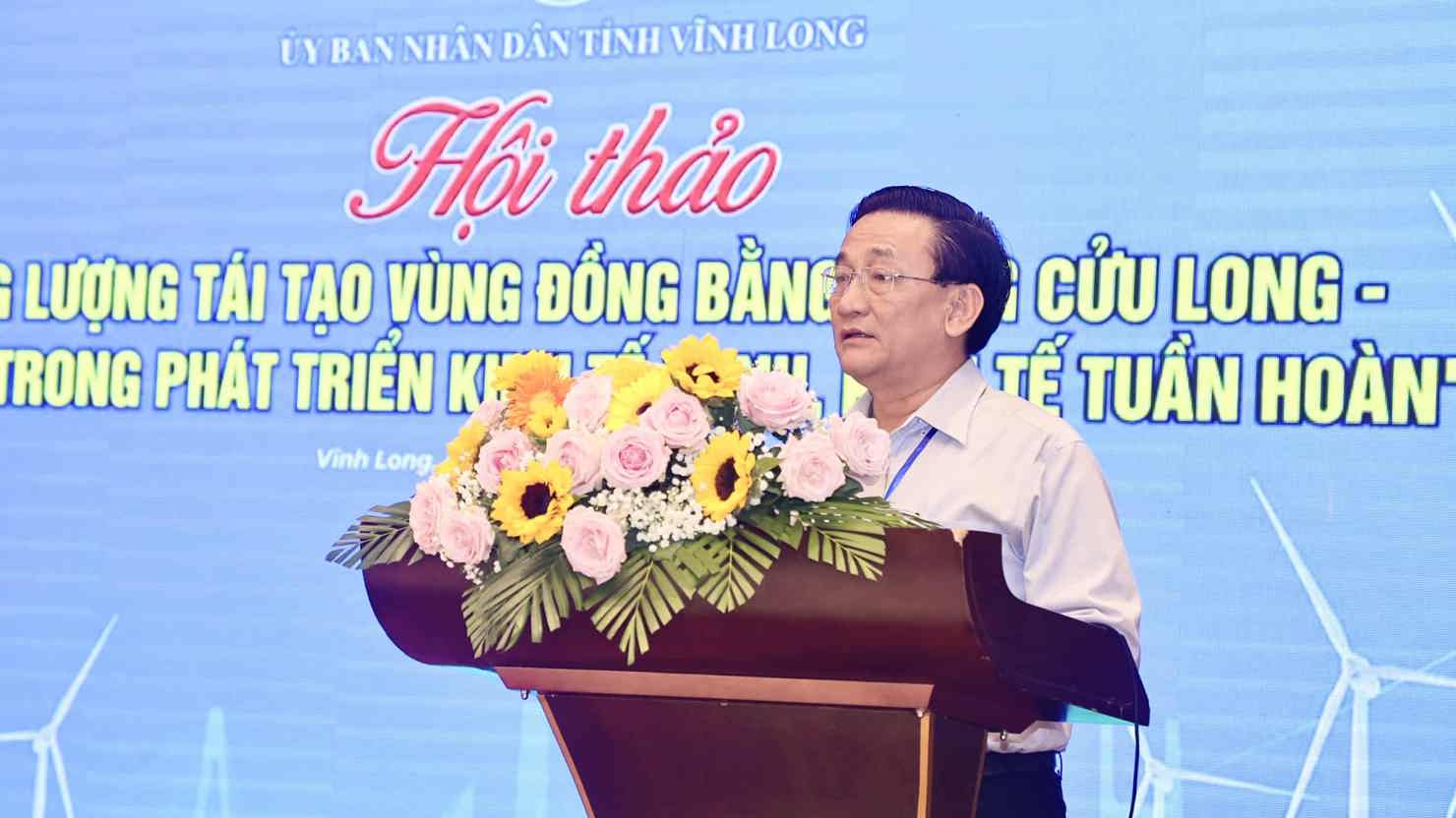 Giám đốc Sở Công Thương tỉnh Vĩnh Long Trần Quốc Tuấn thông tin về tiềm năng phát triển kinh tế xanh của khu vực. Ảnh: Trang thông tin điện tử Vĩnh Long