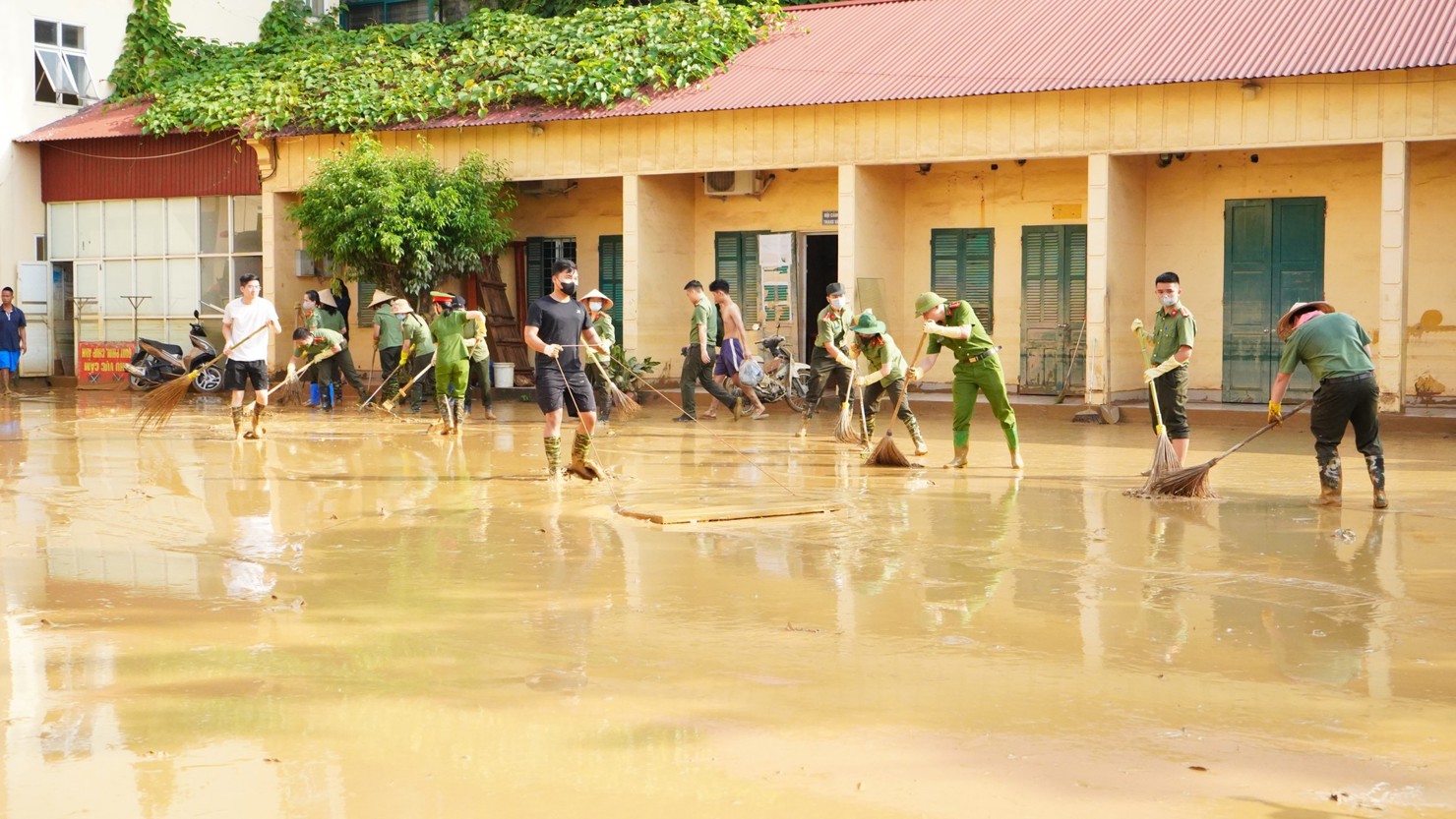 Thủ tướng Chính ph ủ chỉ đạo hỗ trợ 400 tỷ đồng từ nguồn dự phòng ngân sách trung ương năm 2025 cho 04 địa phương bị ảnh hưởng do lũ.