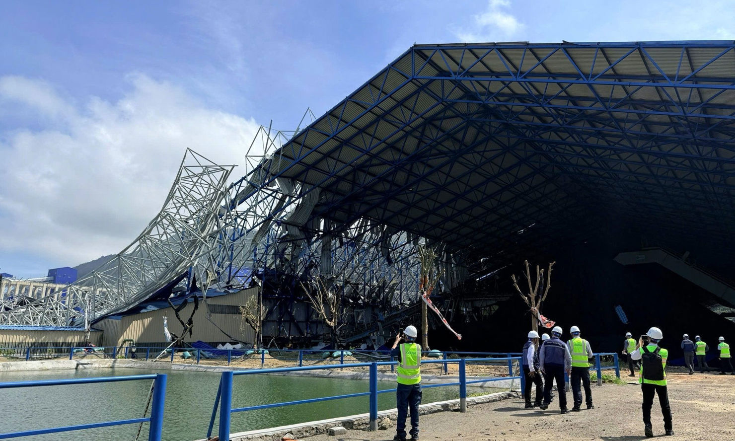 Nhiều doanh nghiệp, hộ kinh doanh bị ảnh hưởng nặng nề sau bão lũ cần có nguồn lực tài chính để khắc phục hậu quả.