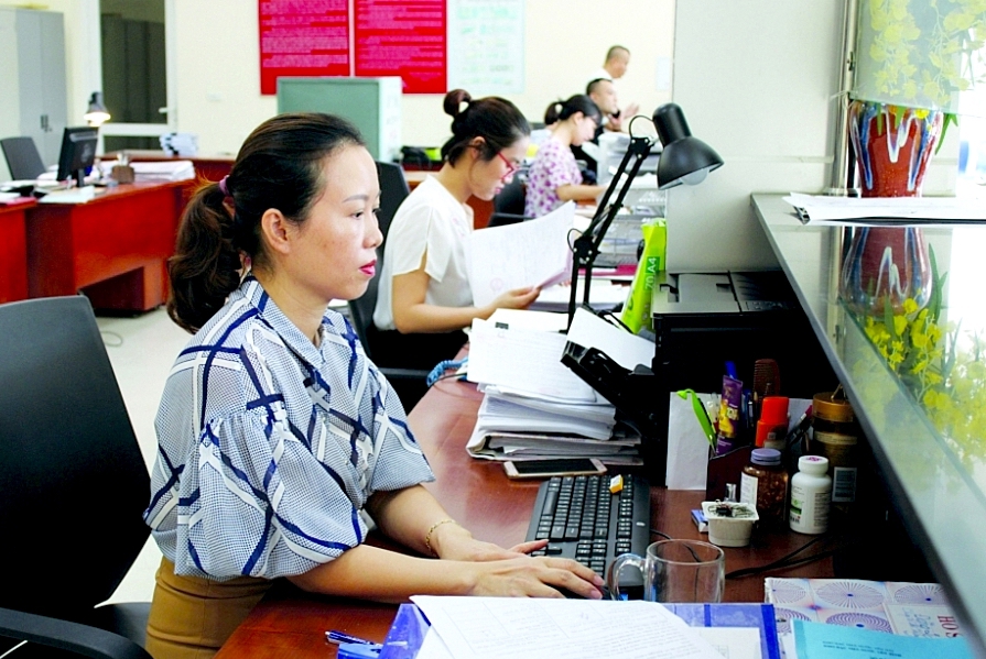 KBNN đặt ra yêu cầu tuyệt đối về tính chính xác, kịp thời và an toàn trong quá trình kiểm tra, xử lý chứng từ. Ảnh mninh họa