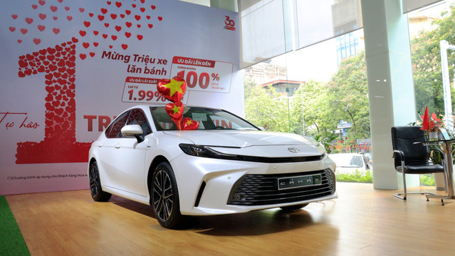 Nhiều mẫu xe 'hot' đang được giảm giá, khuyến mãi sâu dịp cuối năm. (Ảnh minh hoạ: PV/Vietnam+).