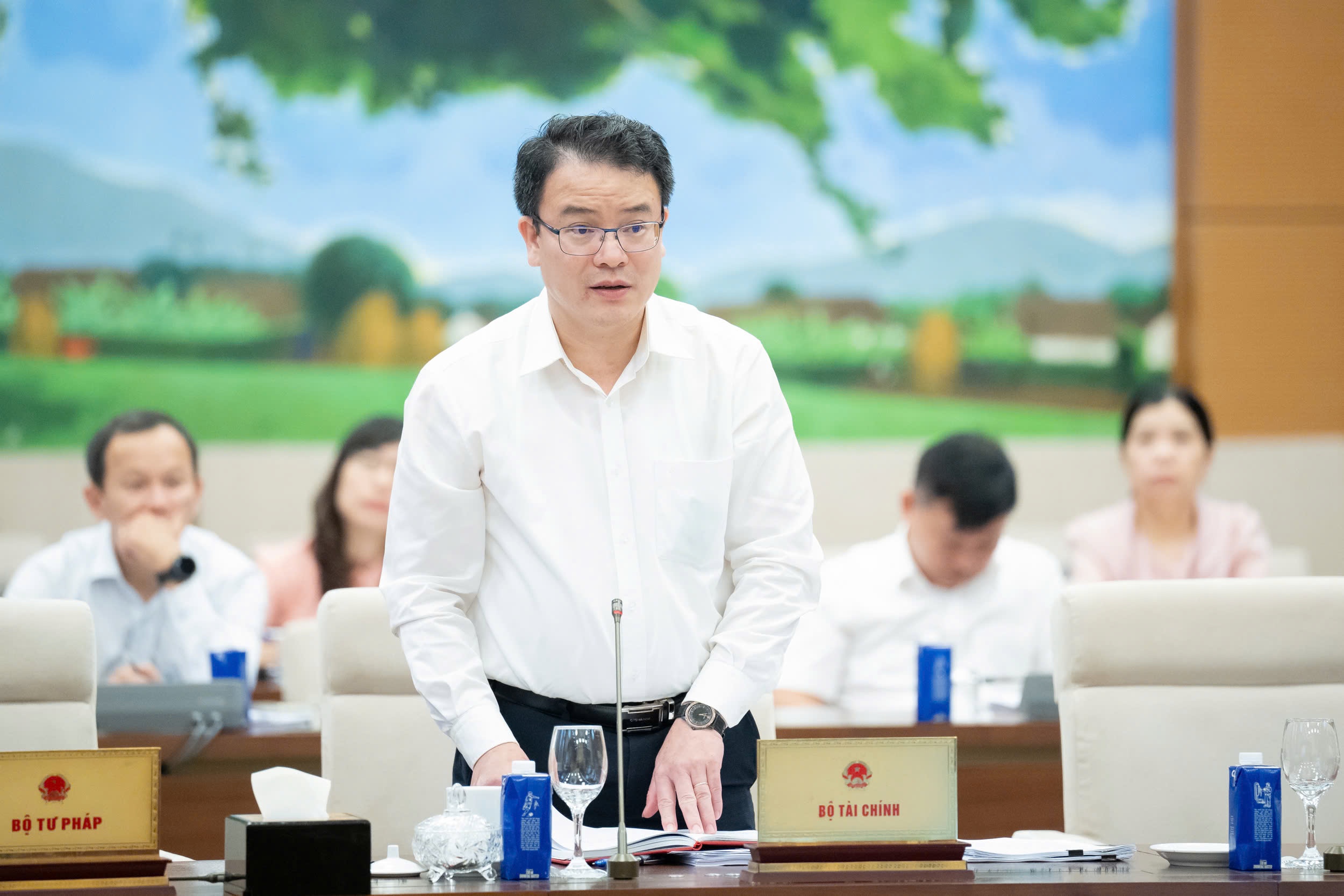 Sửa Luật quản lý nợ công: Đơn giản hoá thủ tục, mở rộng đối tượng tiếp cận vốn vay