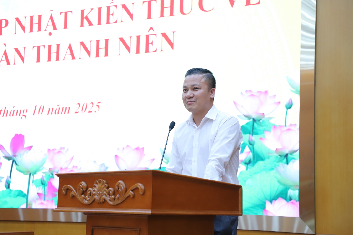Anh Lê Đôn - Bí thư Đoàn Thanh niên Bộ Tài chính phát biểu chỉ đạo tại Lớp học.