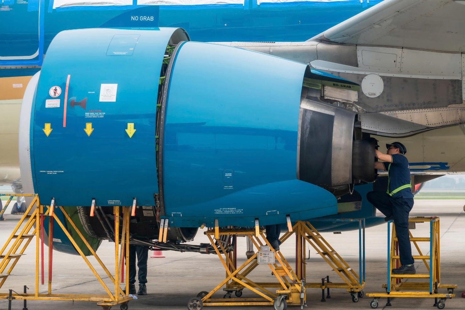 VAECO cũng chủ động đa dạng hóa nguồn cung, tăng dự trữ chiến lược và đầu tư công nghệ phục hồi linh kiện.