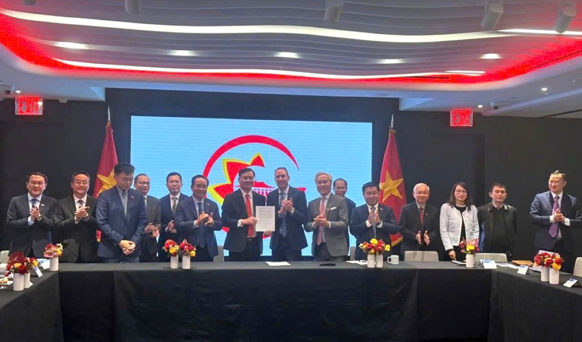 Sở Tài chính TP. Hồ Chí Minh và Nasdaq ký kết hợp tác phát triển Trung tâm Tài chính quốc tế Việt Nam. Ảnh: VP