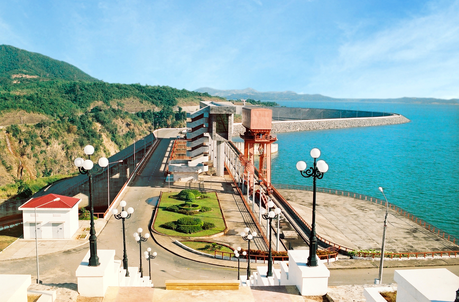 Một dự án thủy điện quy mô lớn ở Gia Lai. Ảnh: DN