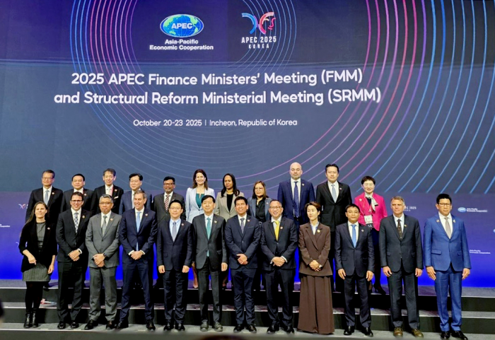 Thúc đẩy hợp tác tài chính vì tăng trưởng bền vững và thịnh vượng chung trong khu vực APEC