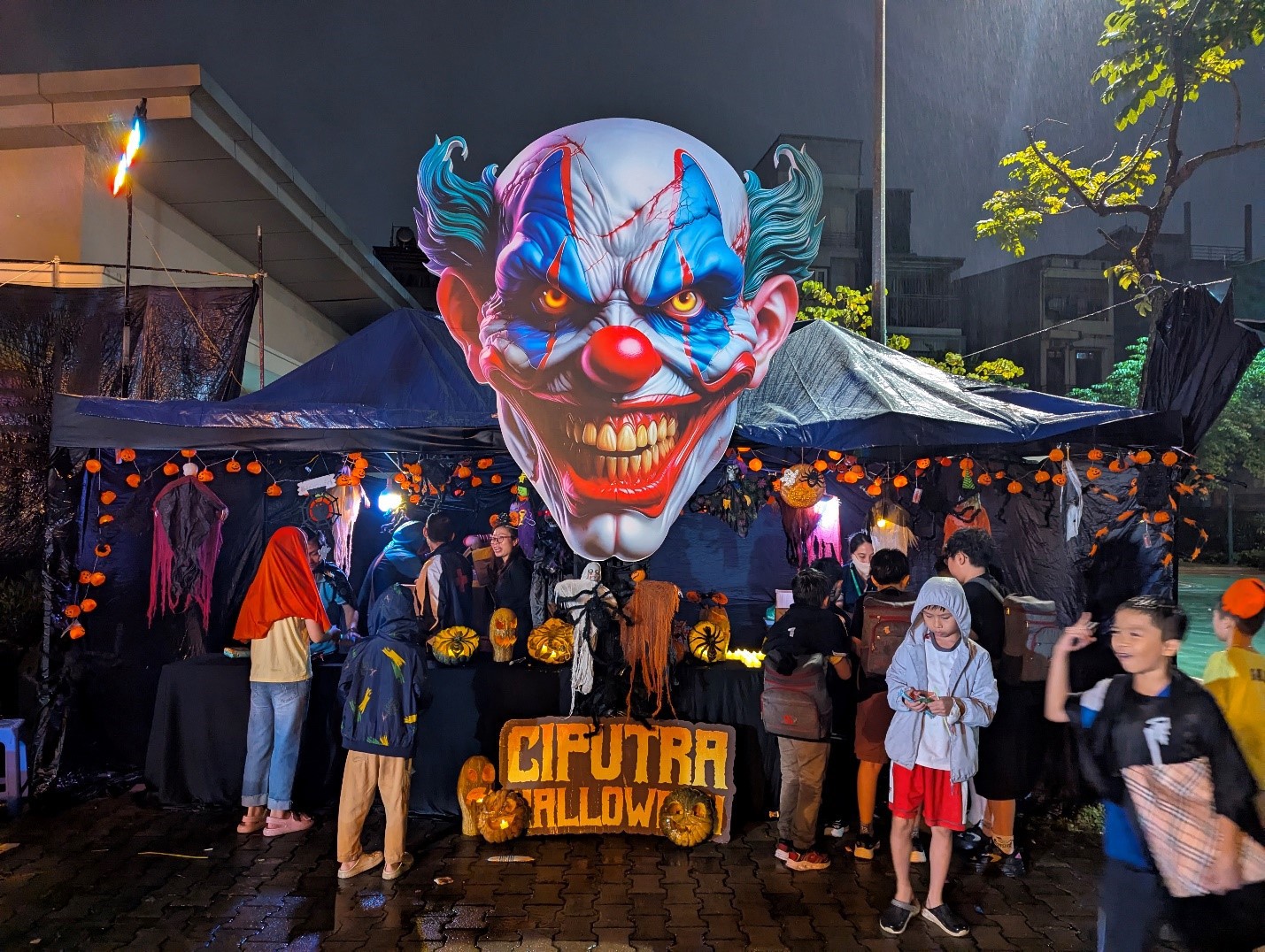 Những gương mặt nhỏ rạng rỡ, những bộ trang phục ma mị đáng yêu và tiếng cười vang khắp Ciputra Hanoi!Một đêm hội Halloween thật khó quên