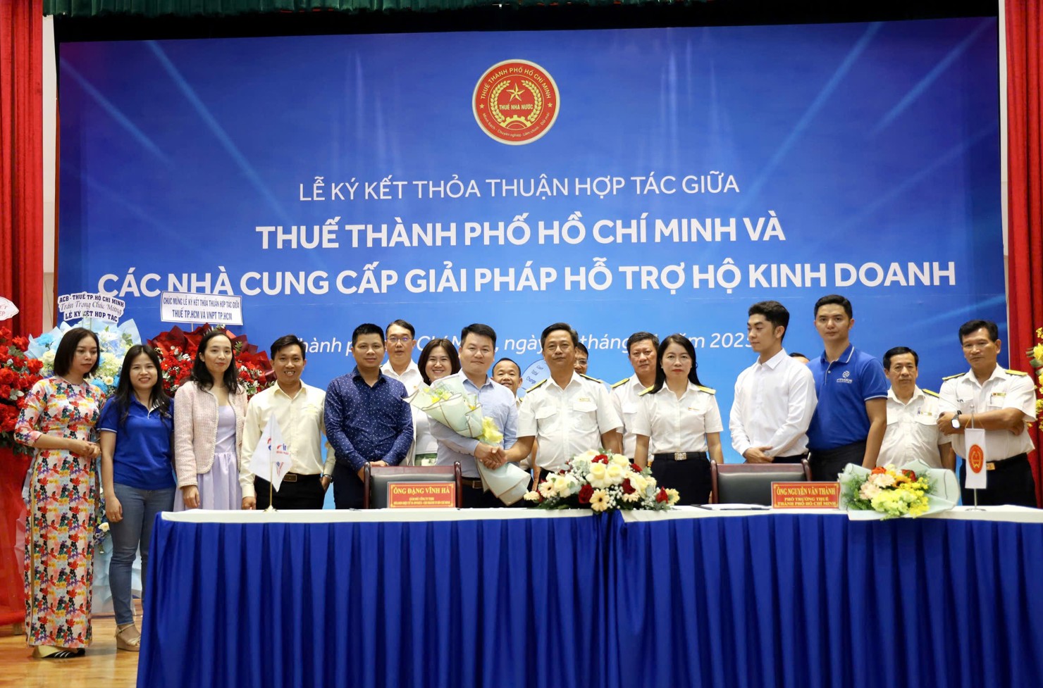 Công ty TNHH Hóa đơn điện tử M-Invoice – Chi nhánh TP. Hồ Chí Minh cam kết cùng Thuế TP. Hồ Chí Minh hỗ trợ hộ kinh doanh trong quá trình chuyển đổi. Ảnh: Đức Mỹ