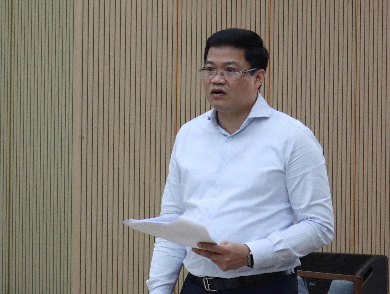 Thứ trưởng Bộ Tài chính Nguyễn Đức Tâm - đại diện cơ quan soạn thảo trình bày một số điểm mới nổi bật trong dự thảo.