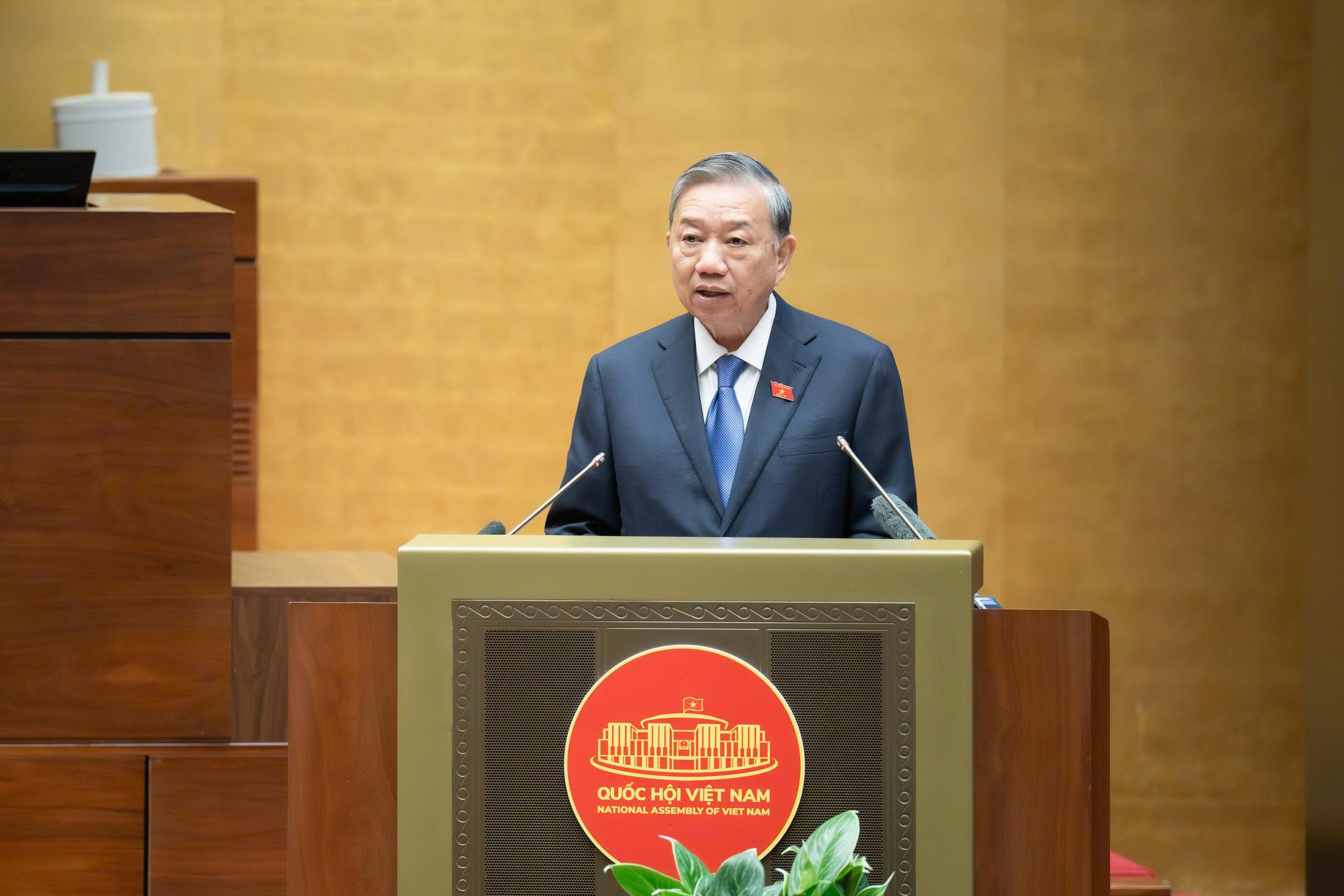 "Lãnh đạo thật tốt công tác nhân sự - khâu then chốt nhất của bầu cử"