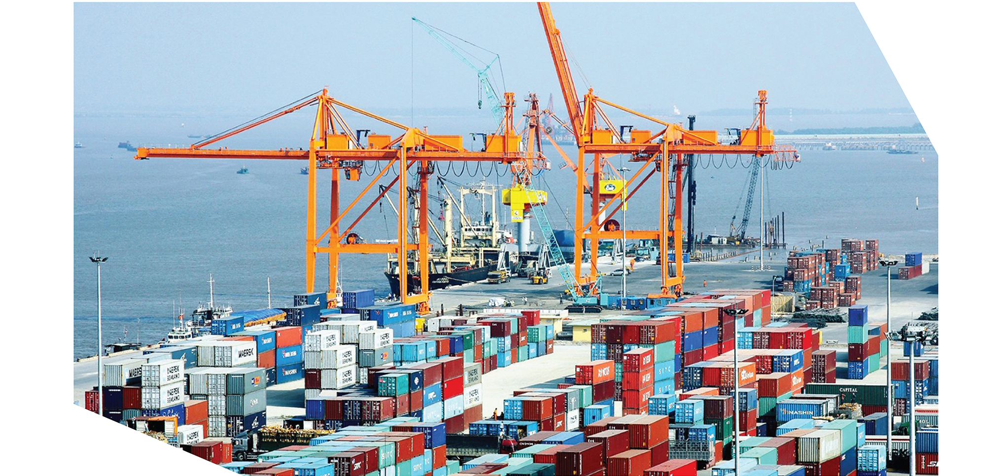 EMAGAZINE: Để thương mại tiếp tục là động lực tăng trưởng của nền kinh tế - Ảnh 3