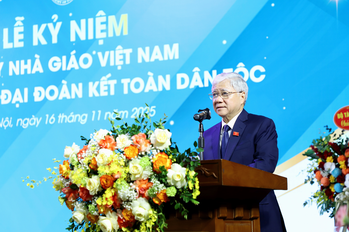 Phó Chủ tịch Thường trực Quốc hội Đỗ Văn Chiến phát biểu tại buổi lễ.