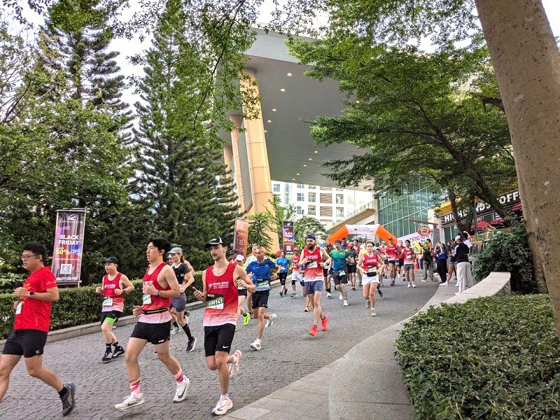 Giải chạy HHM 2025: Hành trình gắn kết cộng đồng quốc tế giữa lòng Ciputra - Ảnh 1