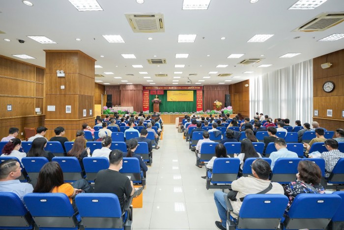 Xóa thuế khoán: LPBank mở gói giải pháp giúp hộ kinh doanh, tiểu thương chuyển đổi dễ dàng