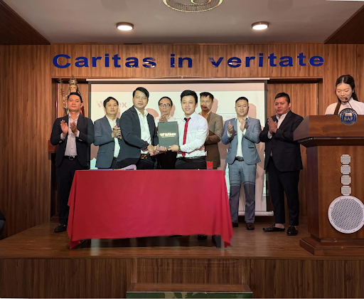 Lễ ký ra mắt diễn ra thành công tốt đẹp