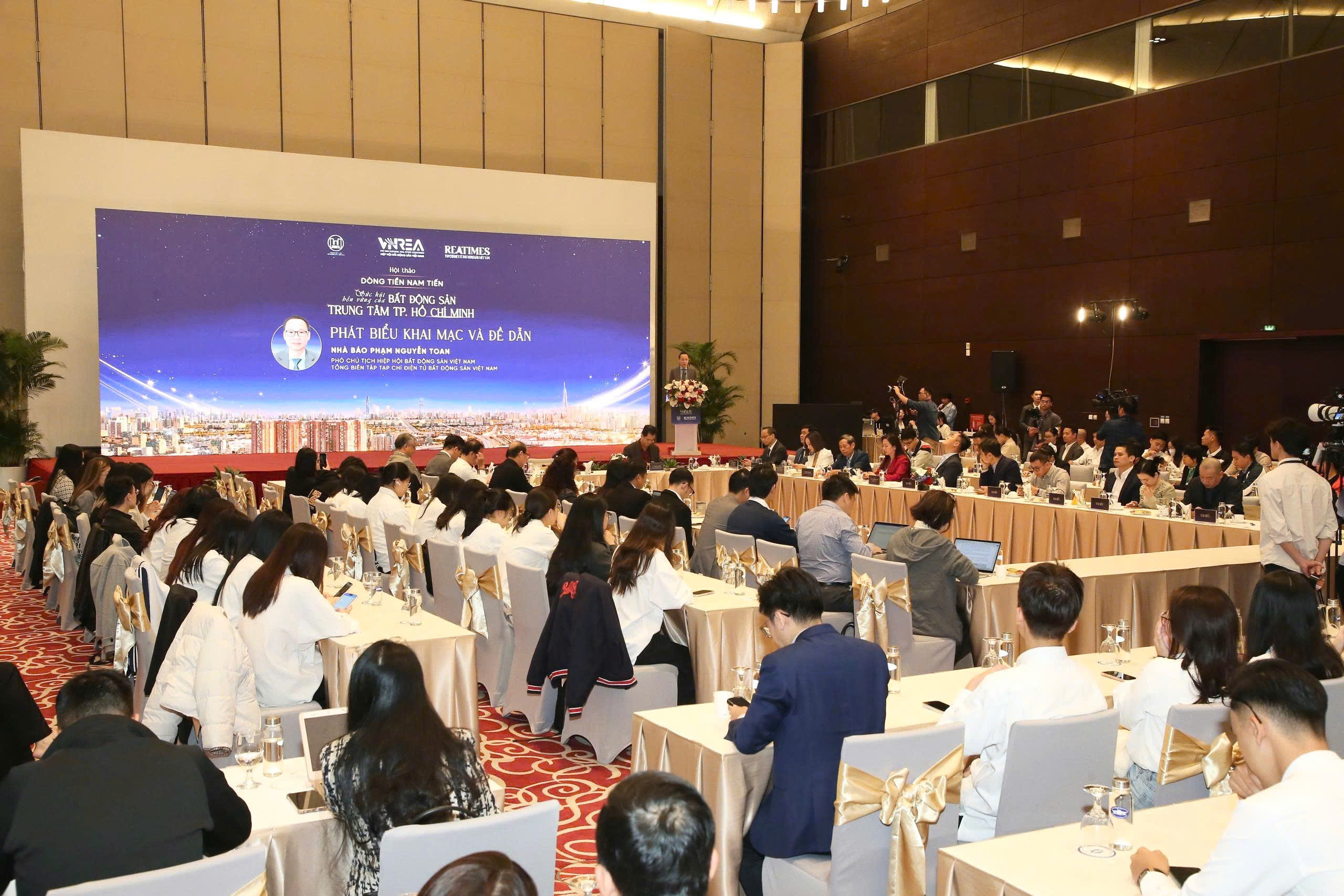 Bất động sản TP. Hồ Chí Minh thúc đẩy dòng vốn "Nam tiến" mạnh mẽ