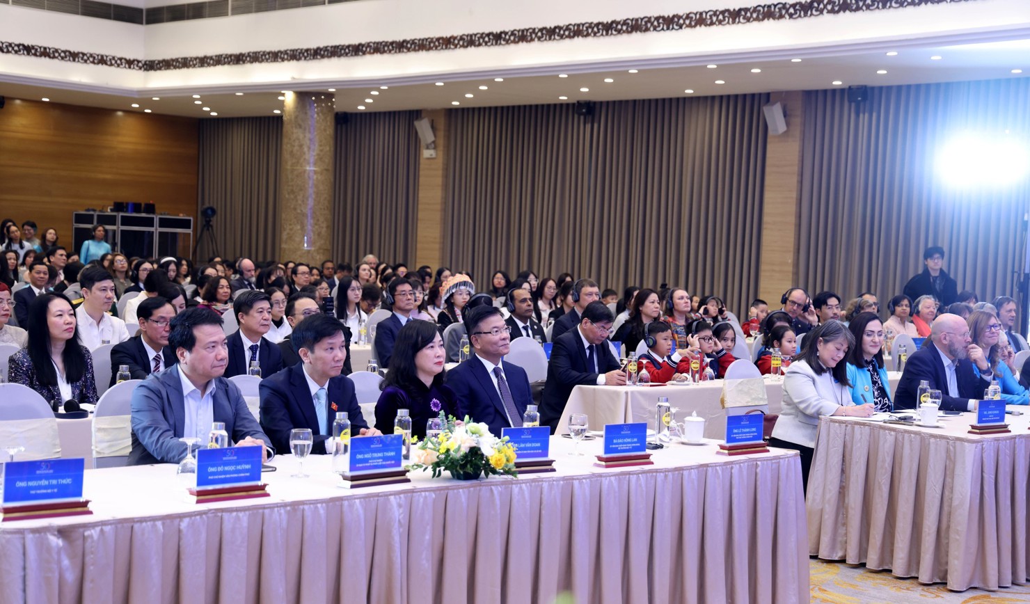 Chính phủ Việt Nam tiếp tục xác định bảo vệ quyền trẻ em là ưu tiên chiến lược quốc gia - Ảnh 1