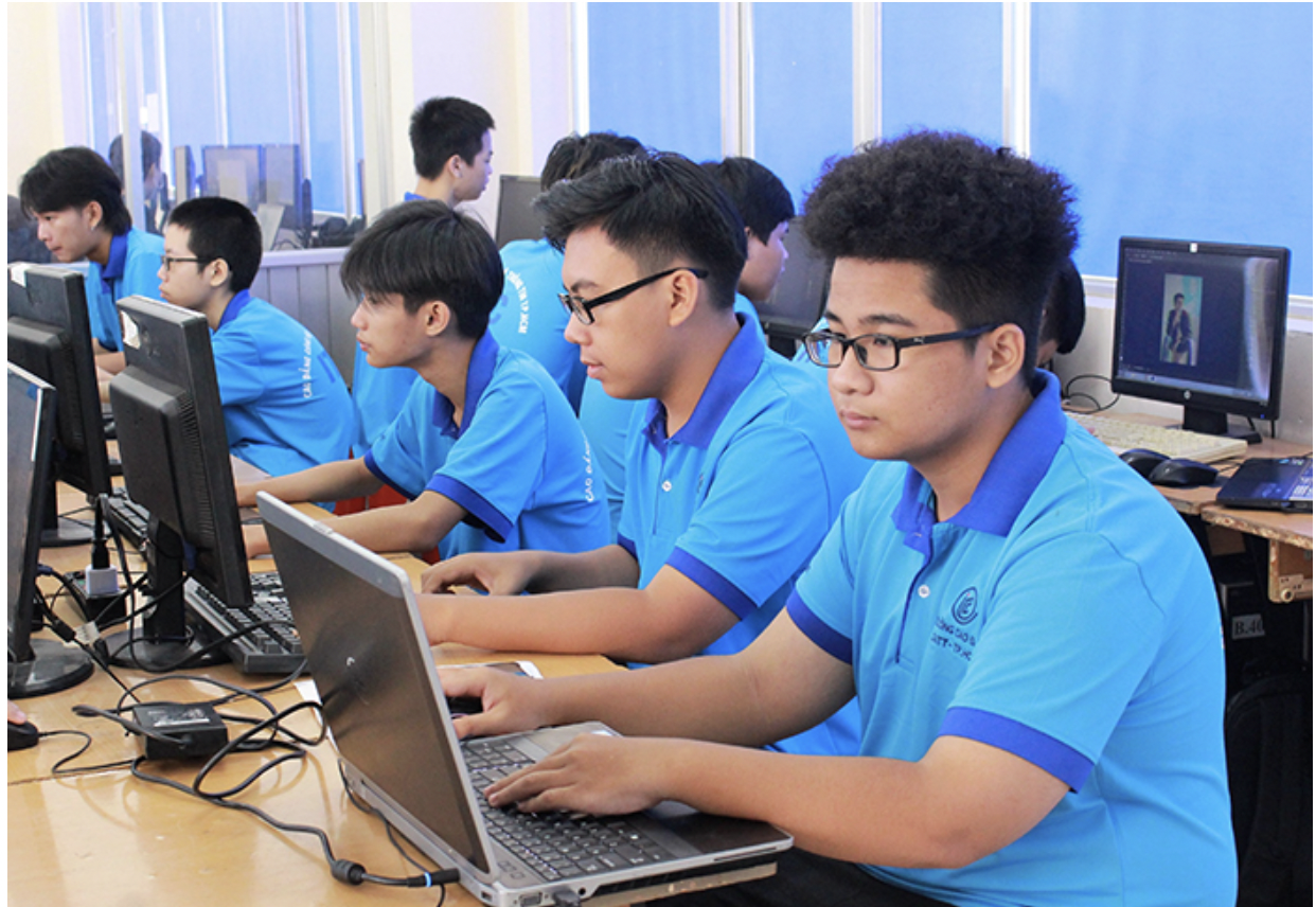 Tổng số tuyển sinh giáo dục nghề nghiệp cả nước đạt hơn 2,43 triệu người, tỷ lệ có việc làm sau đào tạo duy trì trên 85%.