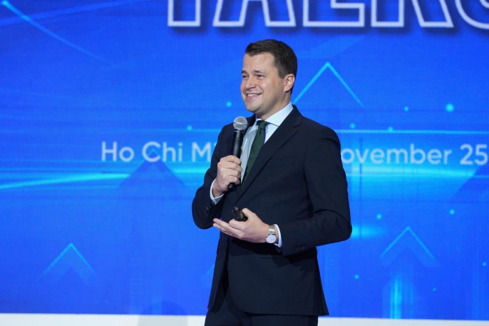 Giám đốc WEF: 86% doanh nghiệp toàn cầu kỳ vọng AI sẽ làm thay đổi căn bản hoạt động của họ