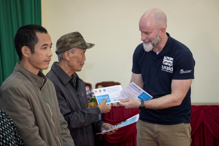 Vương quốc Anh tăng mức hỗ trợ Việt Nam khắc phục hậu quả bão lũ