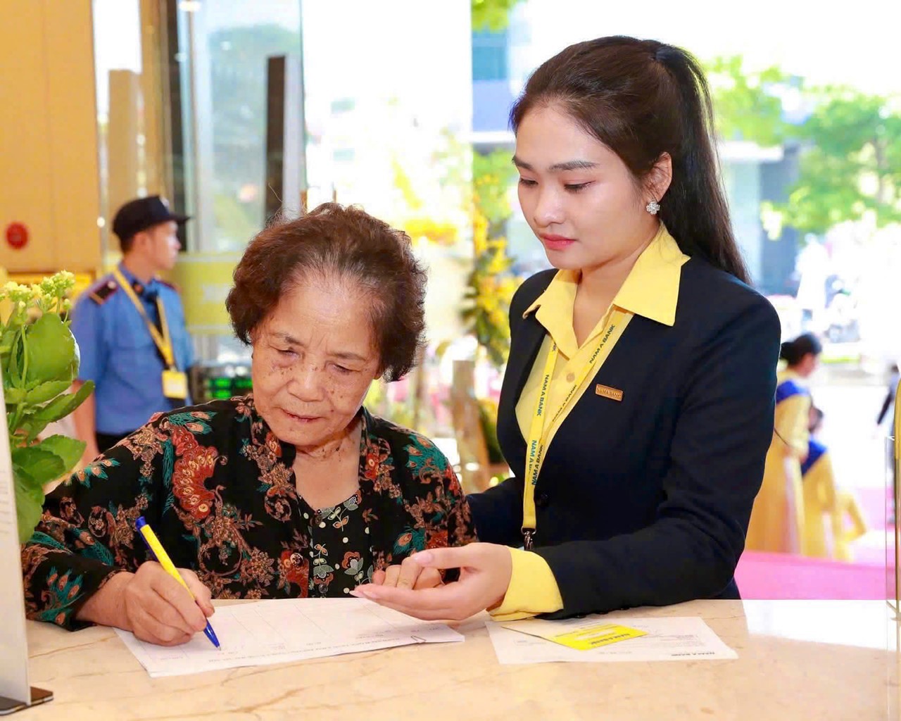 Nam A Bank ưu đãi lãi vay cho khách hàng bị ảnh hưởng bởi thiên tai. Ảnh: NAB