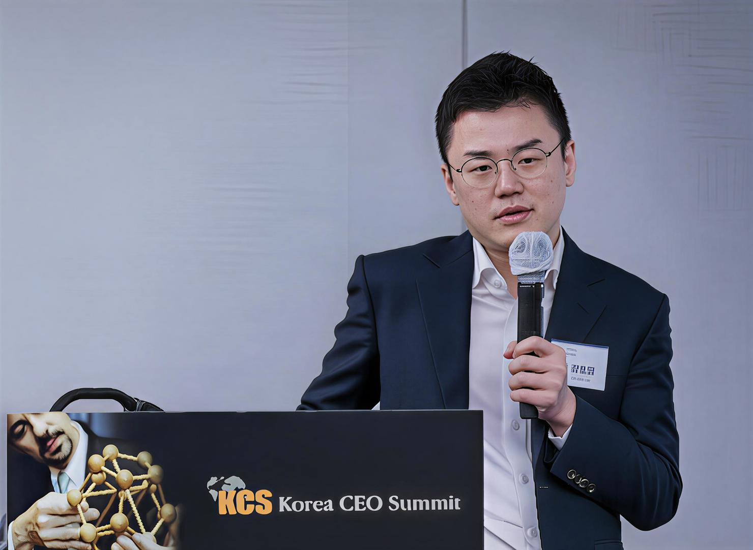 TS. Ho-Young Kim (Đại học Quốc gia Seoul, Hàn Quốc).