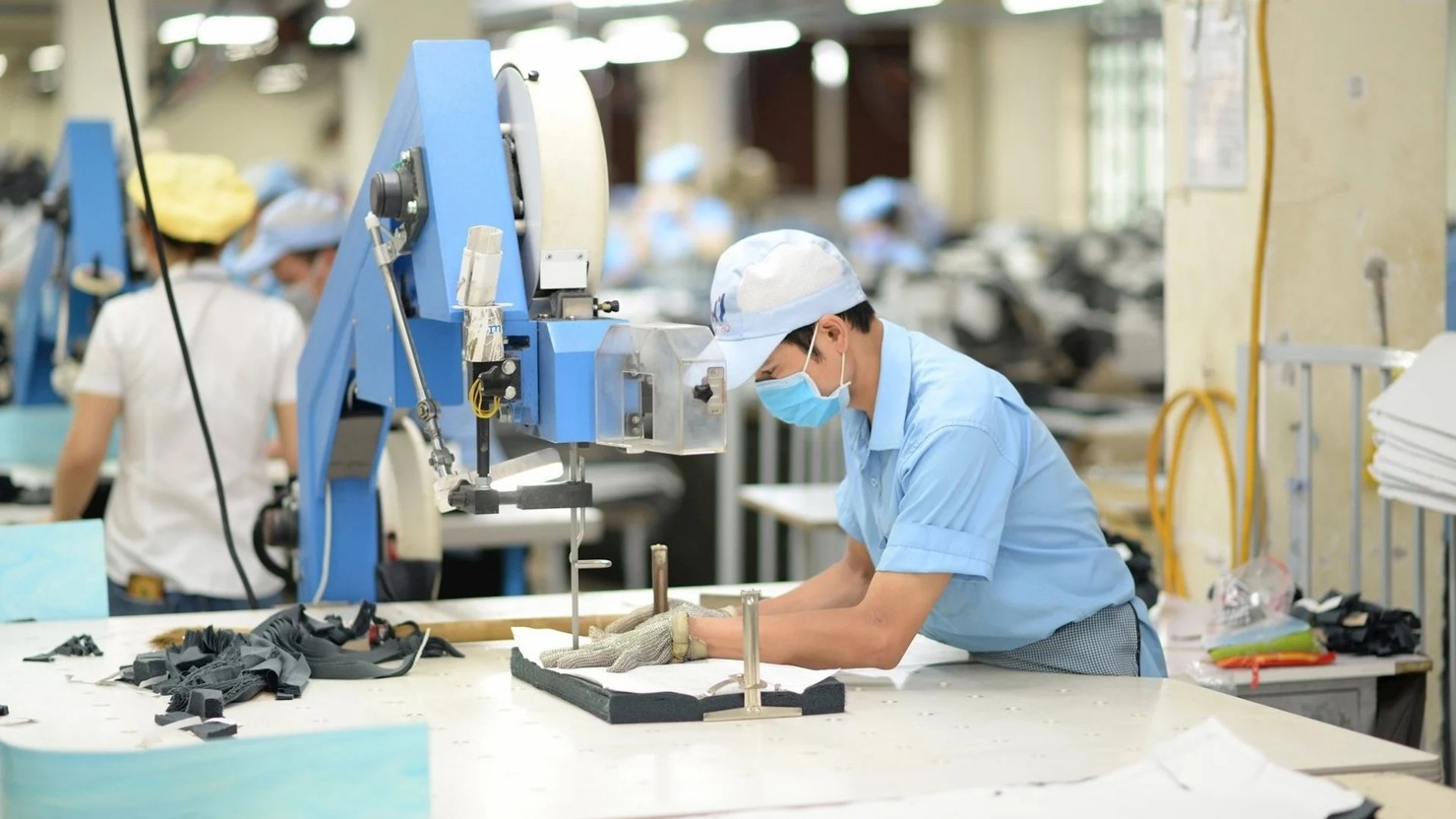 Chuyển đổi kép là yêu cầu cấp thiết để doanh nghiệp Việt Nam không chỉ tồn tại mà còn dẫn dắt sự phát triển.